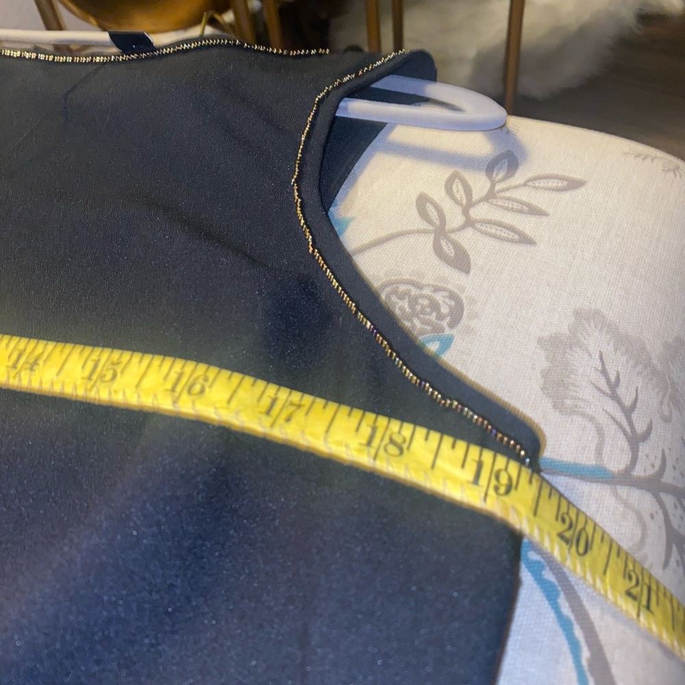 (NWT)🛍️NICOLE BY NICOLE MILLER 10 YR ANNIV SLEEVELESS BLOUSE-FEATHER TOP SZ LRG - Picture 13 of 14